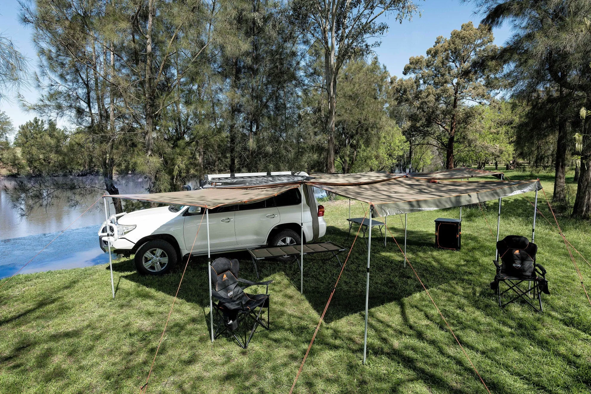 Foxwing 180° Awning