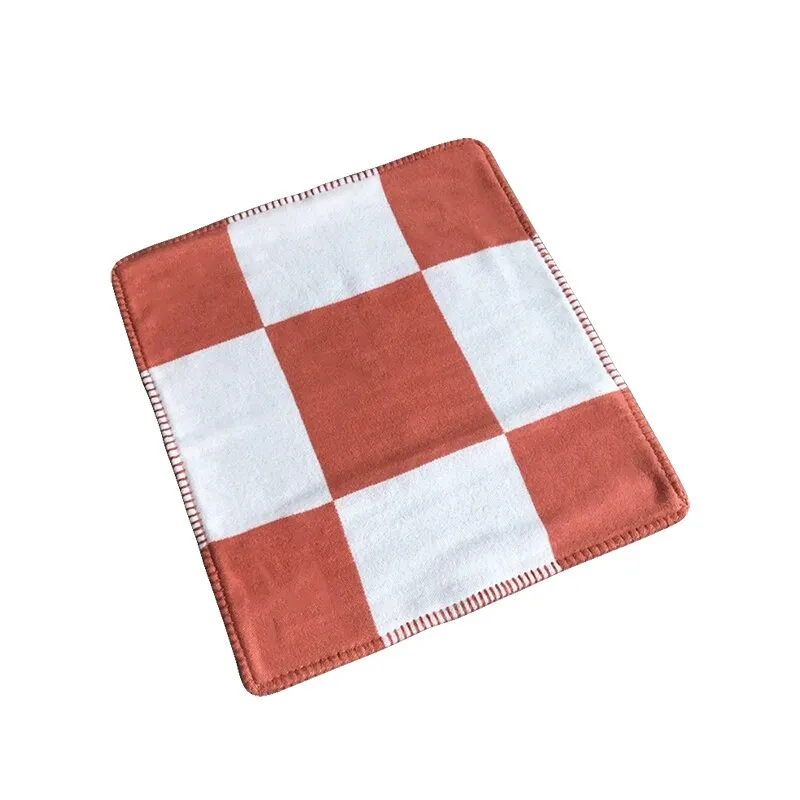 Letter Knitted Blanket Plaid Fleece Cape For Living Room Portable Warm Sofa Bed Cover Luxurious Nap Blanket Bedroom Office